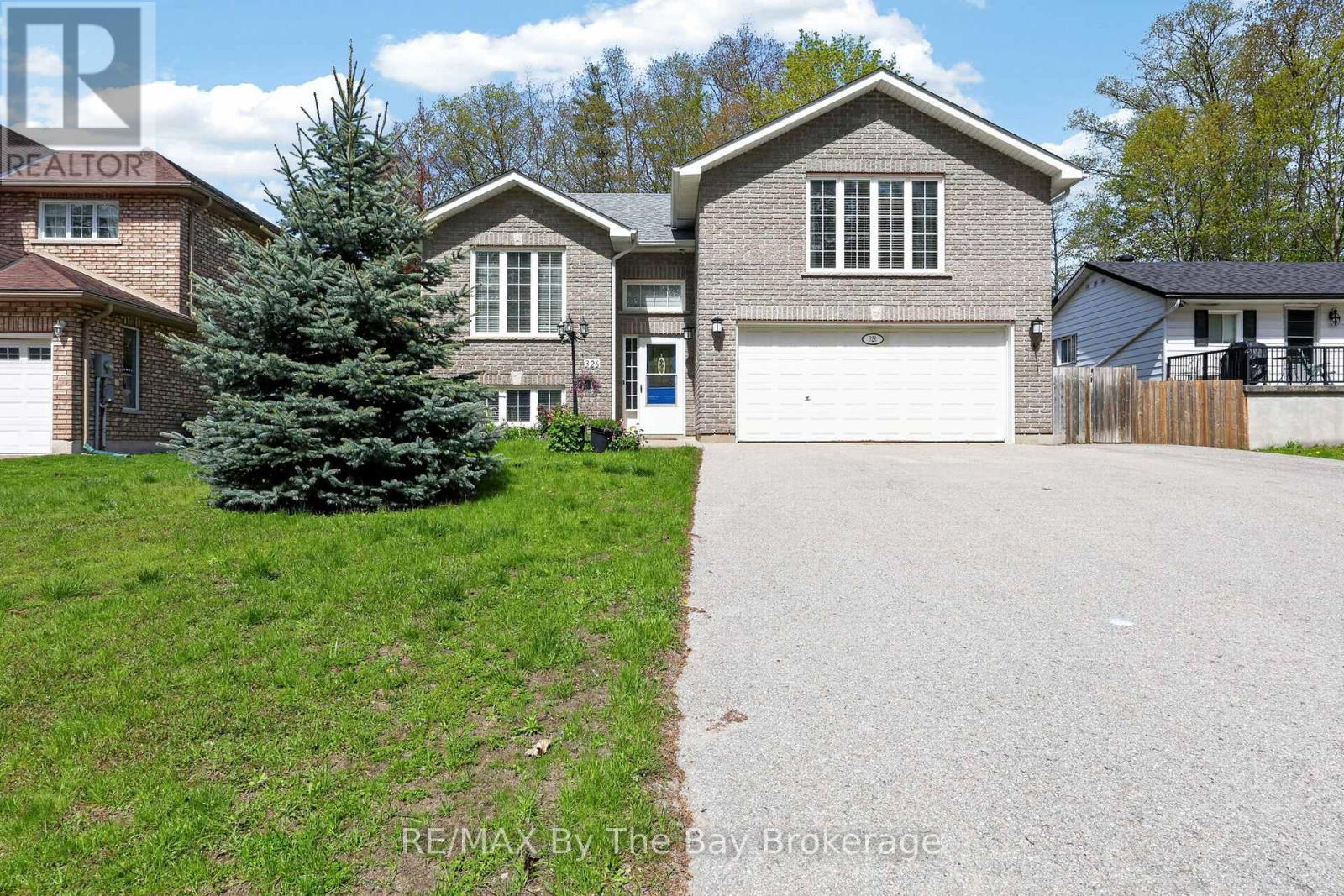 326 GOLF COURSE ROAD, Wasaga Beach, Ontario
