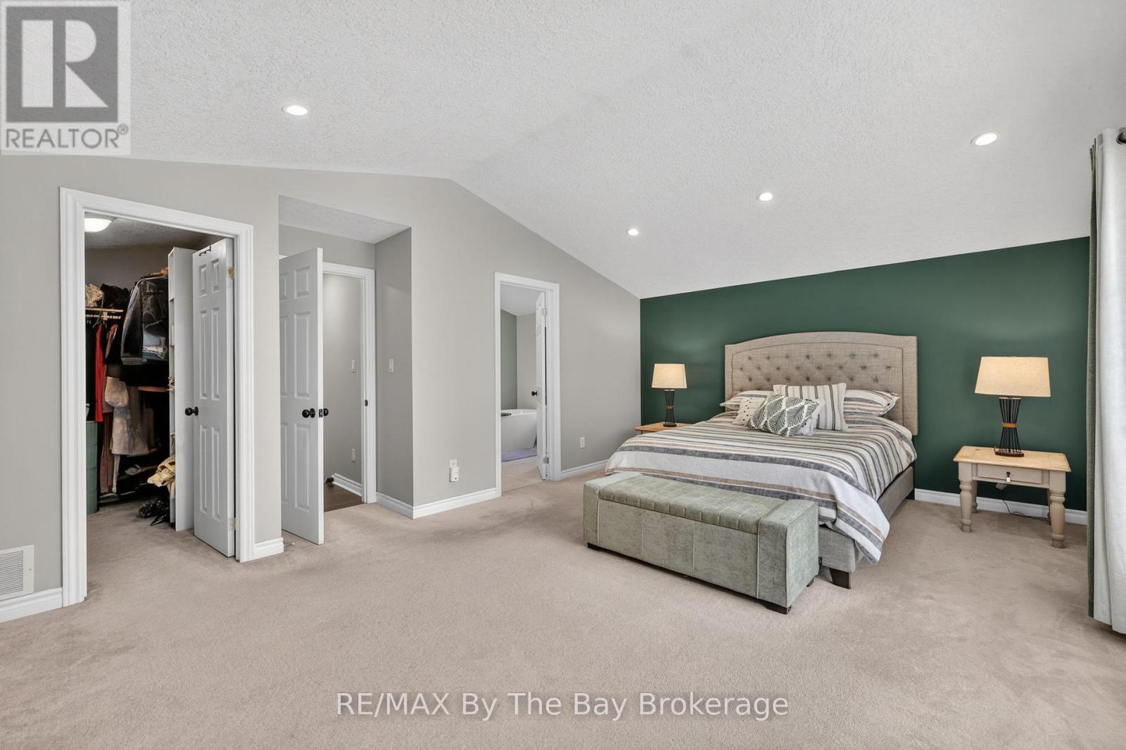 326 Golf Course Road, Wasaga Beach, Ontario  L9Z 1S5 - Photo 22 - S13206722