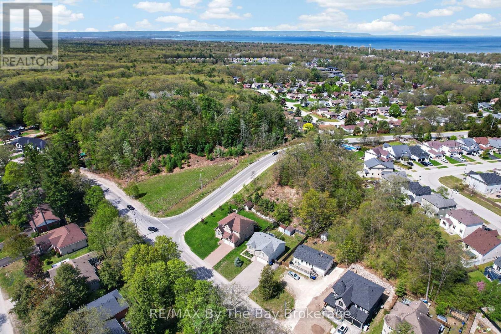 326 Golf Course Road, Wasaga Beach, Ontario  L9Z 1S5 - Photo 50 - S13206722