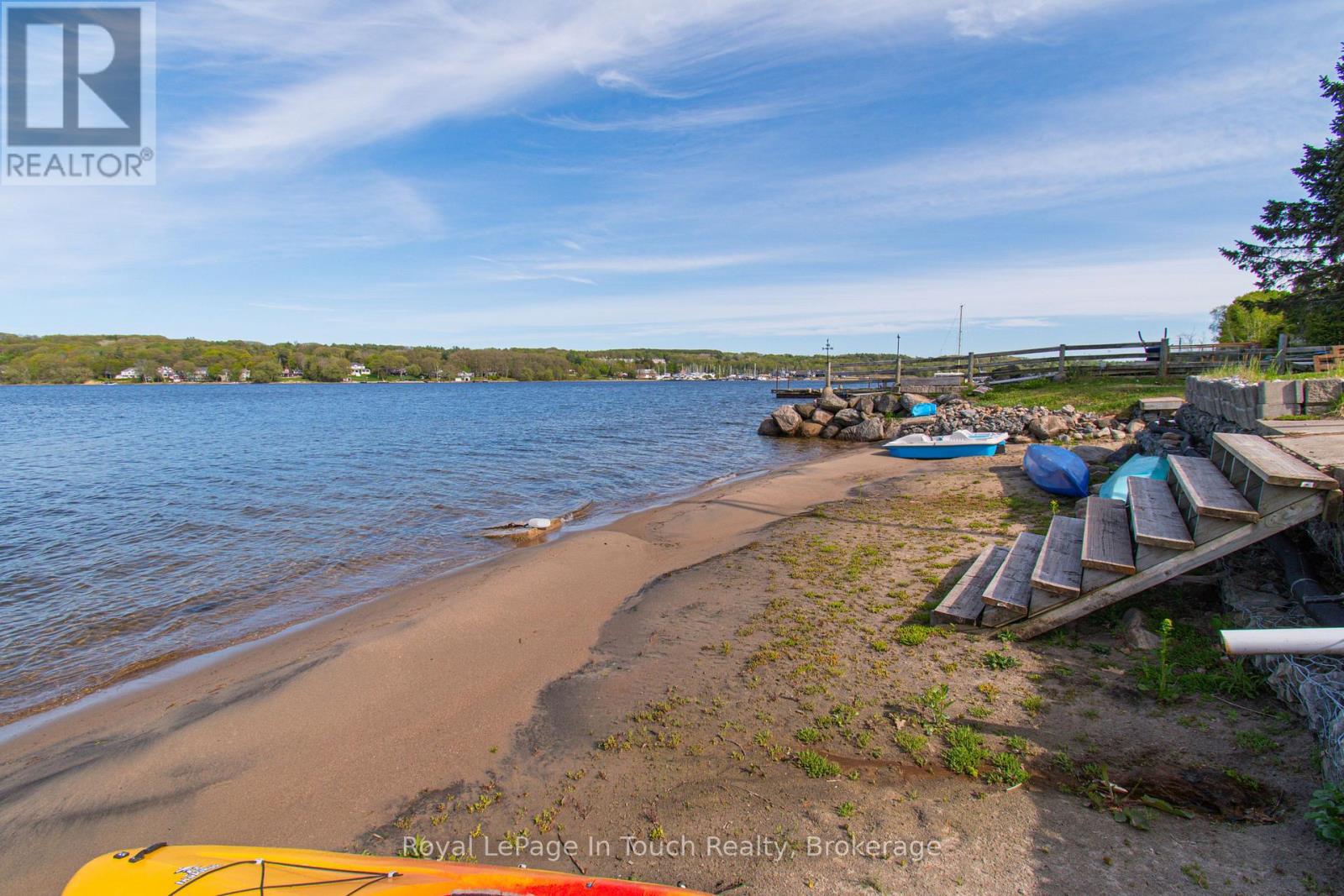 441 Champlain Road, Penetanguishene, Ontario  L9M 1S5 - Photo 2 - S13206752
