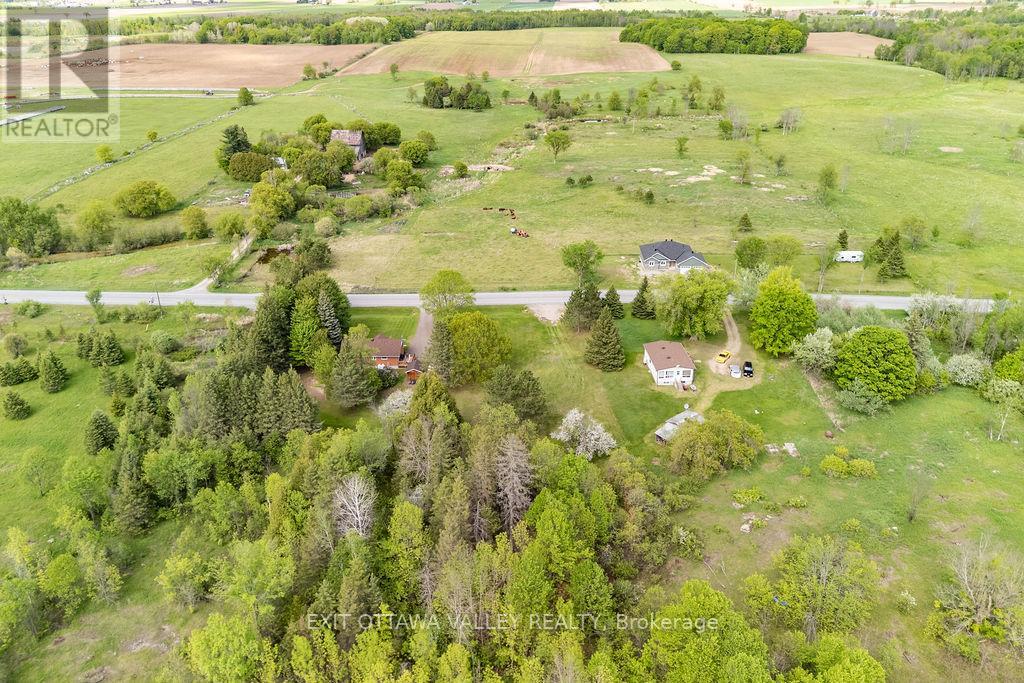 00 Mineview Road, Whitewater Region, Ontario  K0J 1Y0 - Photo 10 - X13206734