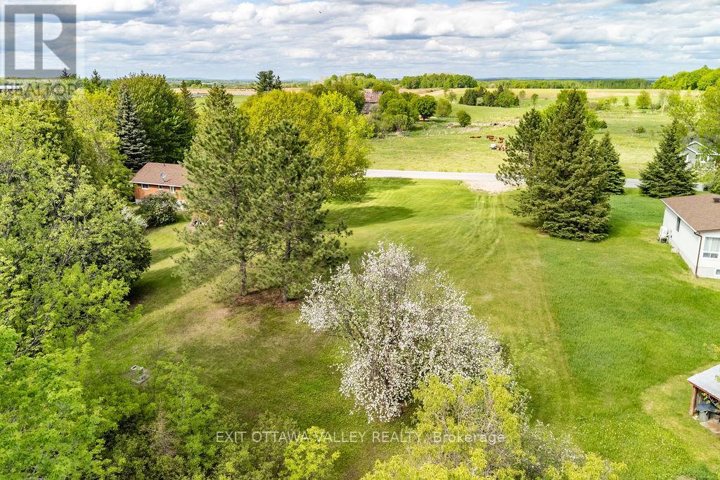 00 Mineview Road, Whitewater Region, Ontario  K0J 1Y0 - Photo 4 - X13206734