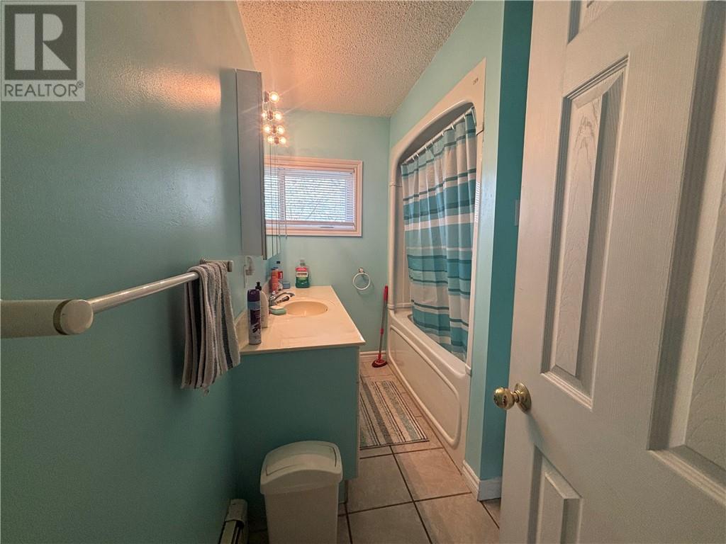 36 Salisbury Avenue, Warren, Ontario  P0H 2N0 - Photo 15 - 2128082