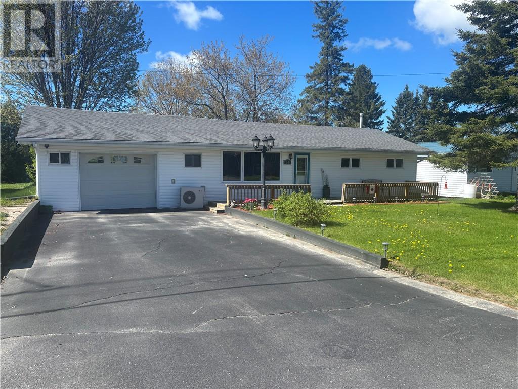 36 Salisbury Avenue, Warren, Ontario  P0H 2N0 - Photo 2 - 2128082