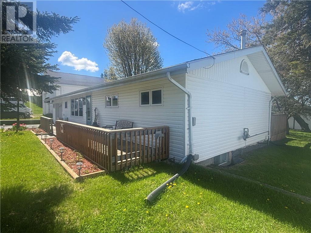 36 Salisbury Avenue, Warren, Ontario  P0H 2N0 - Photo 4 - 2128082