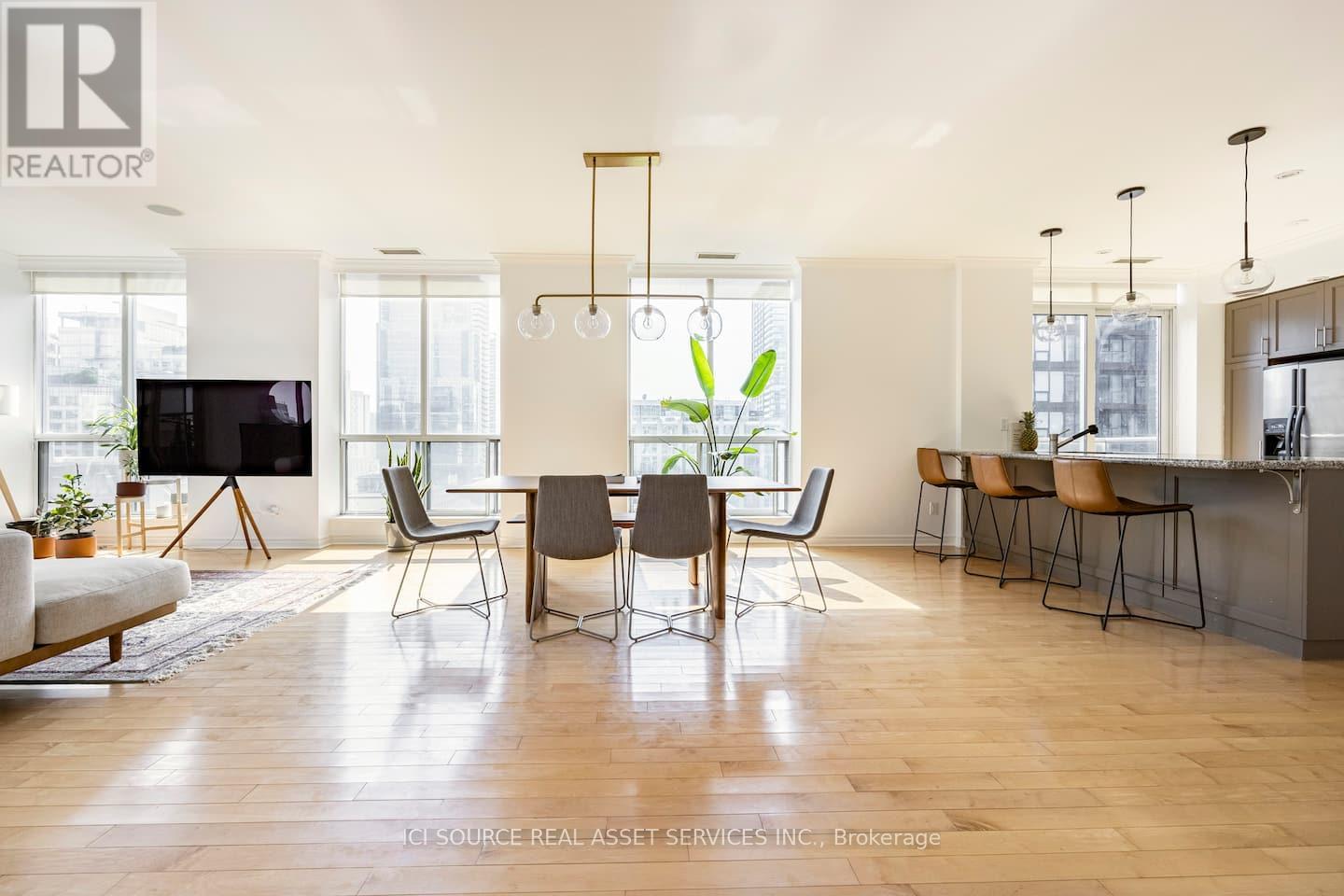 Ph40 - 250 Wellington Street W, Toronto, Ontario  M5V 3P6 - Photo 2 - C13206646