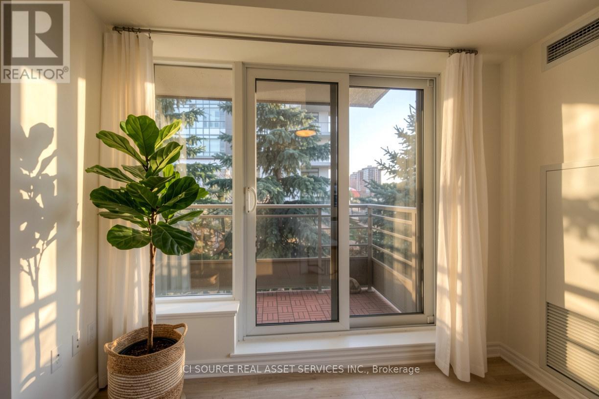 203 - 19 Barberry Place, Toronto, Ontario  M2K 3E3 - Photo 5 - C13206654