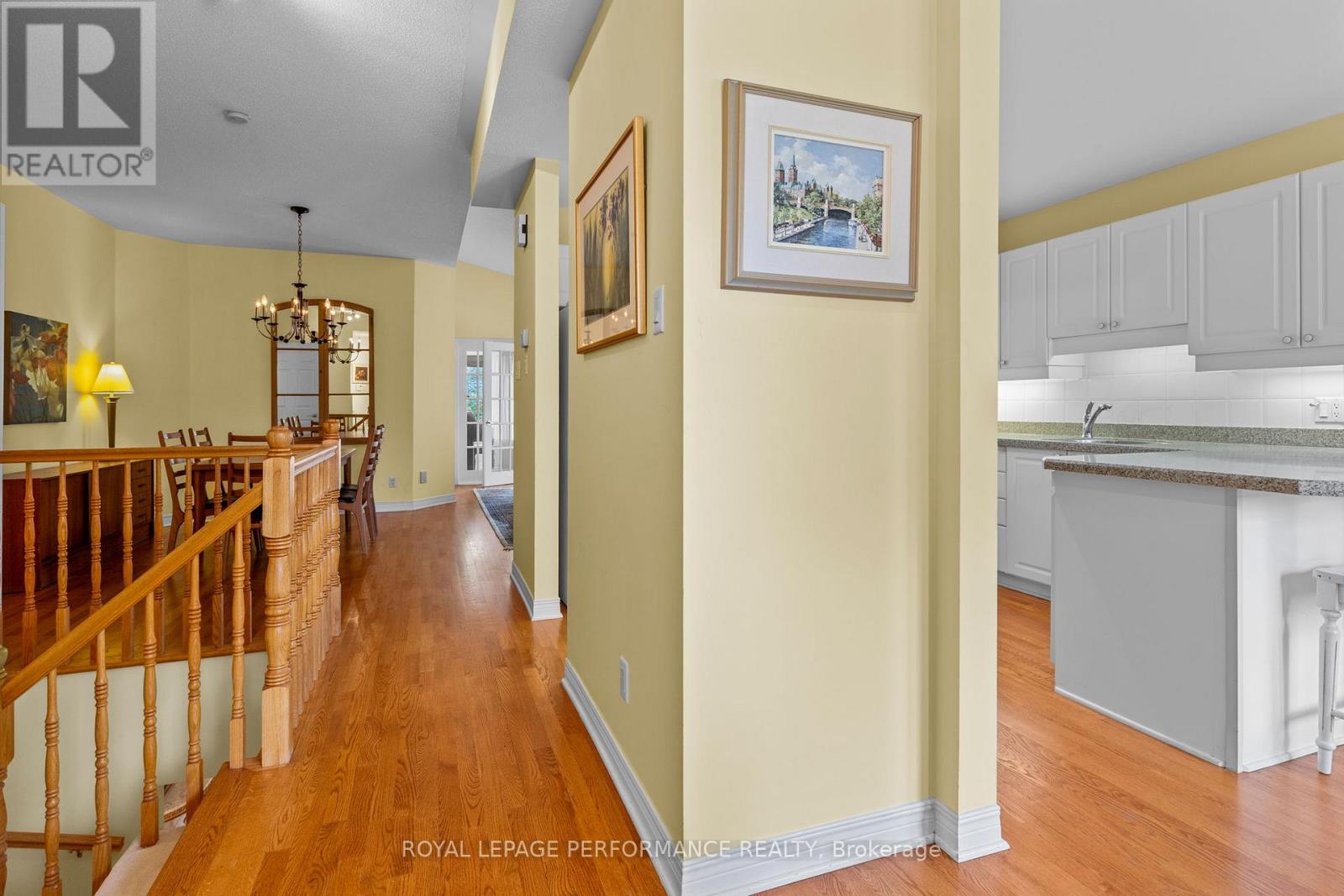 7 Roseglen Private, Ottawa, Ontario  K1H 1B5 - Photo 10 - X13206726
