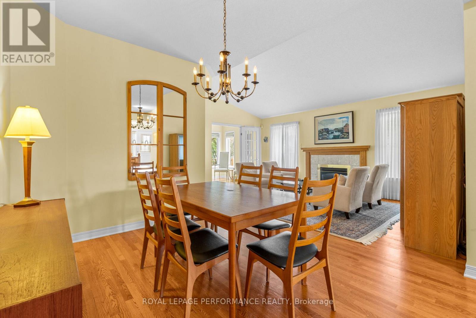 7 Roseglen Private, Ottawa, Ontario  K1H 1B5 - Photo 17 - X13206726