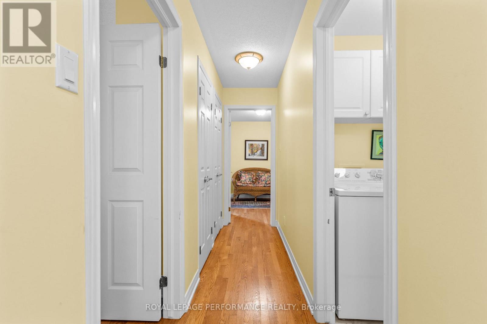 7 Roseglen Private, Ottawa, Ontario  K1H 1B5 - Photo 18 - X13206726