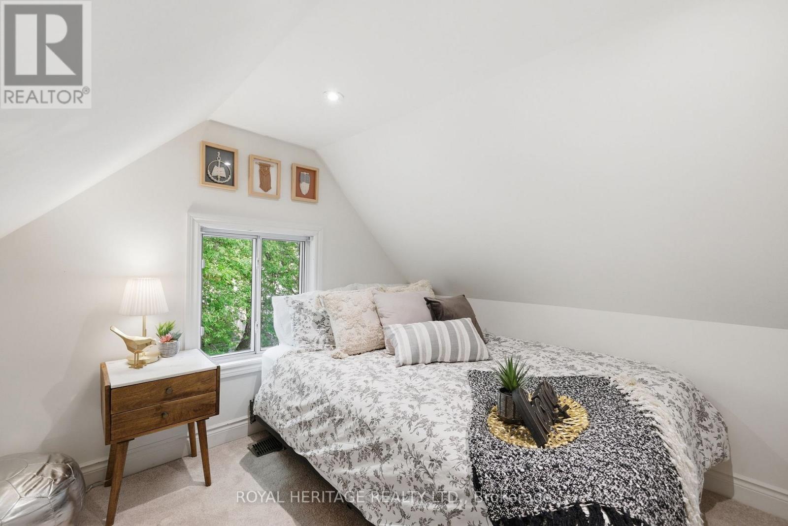 268 Hiawatha Road, Toronto, Ontario  M4L 2Y4 - Photo 19 - E13206748