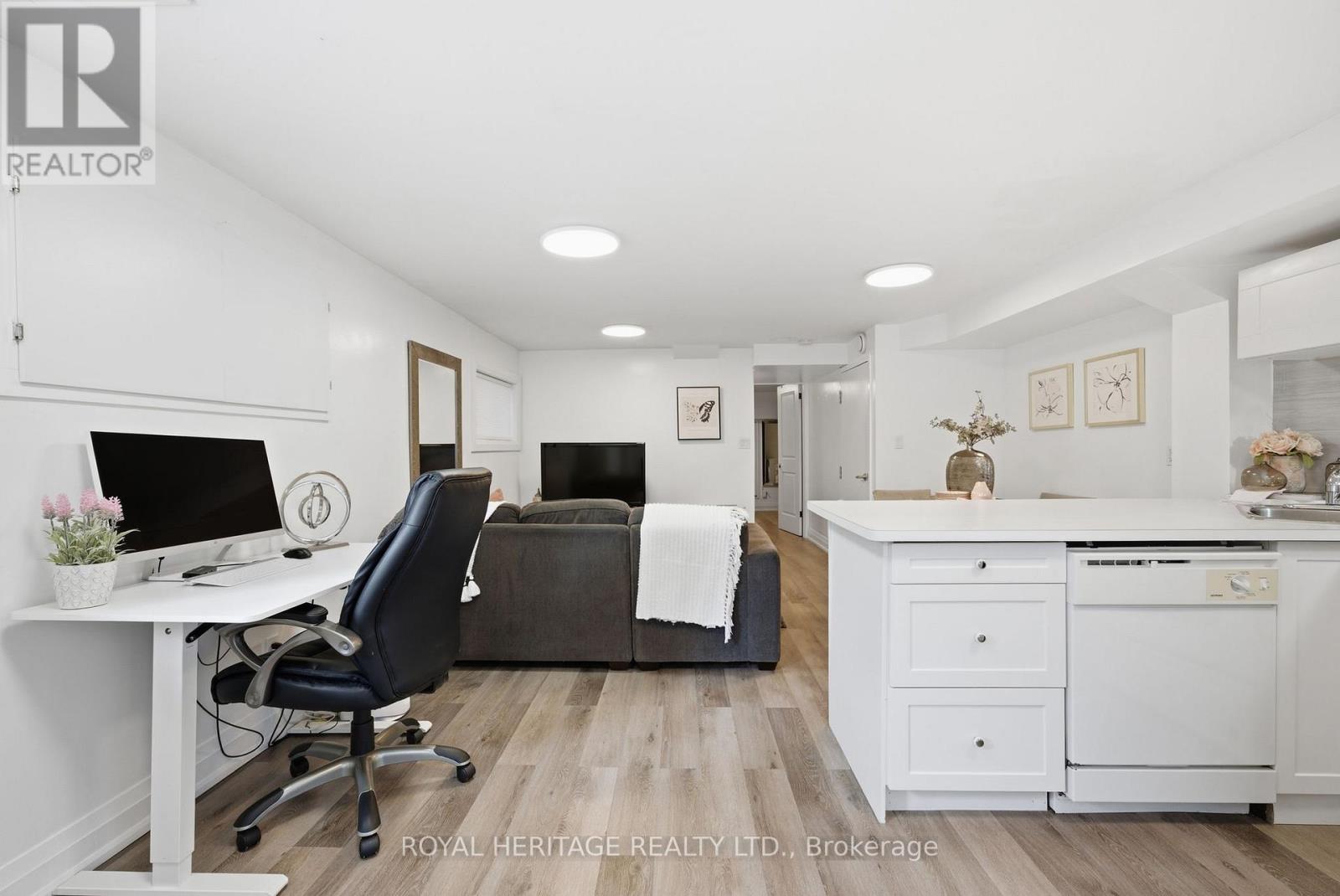 268 Hiawatha Road, Toronto, Ontario  M4L 2Y4 - Photo 25 - E13206748