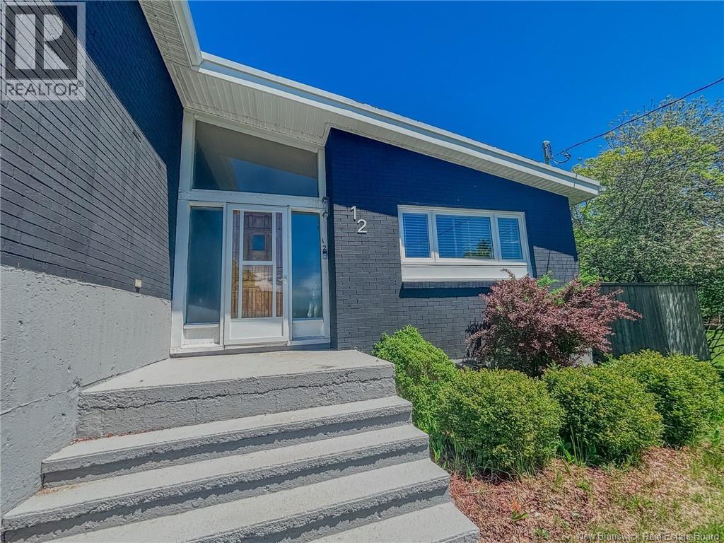 12 Grant Crescent, Saint John, New Brunswick  E2K 2A9 - Photo 2 - NB140195