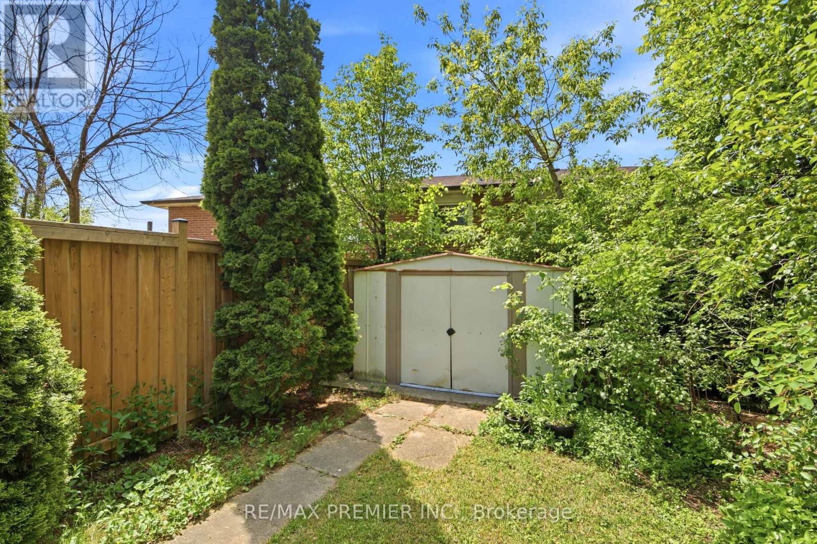 10 Ashcroft Court, Vaughan, Ontario  L4L 1H2 - Photo 25 - N13206642
