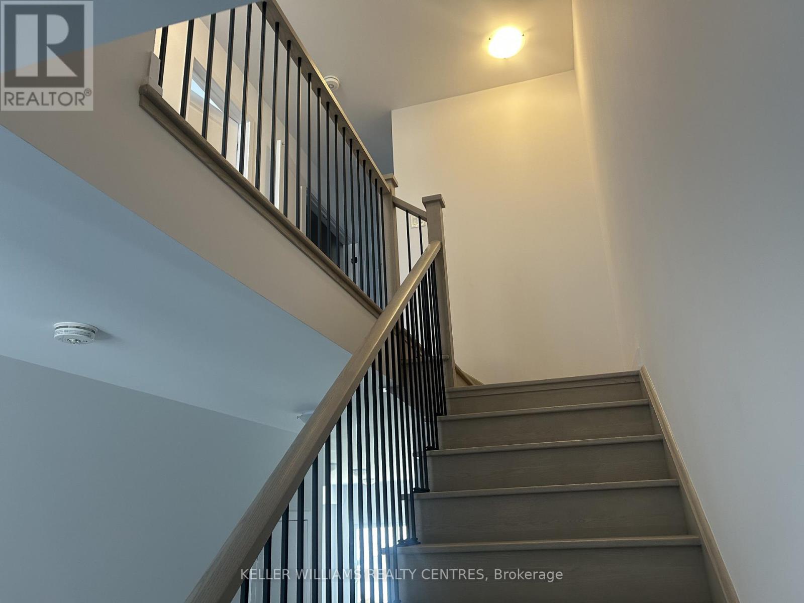 22 Mcaush Street, Barrie, Ontario  L9J 0V6 - Photo 12 - S13206708