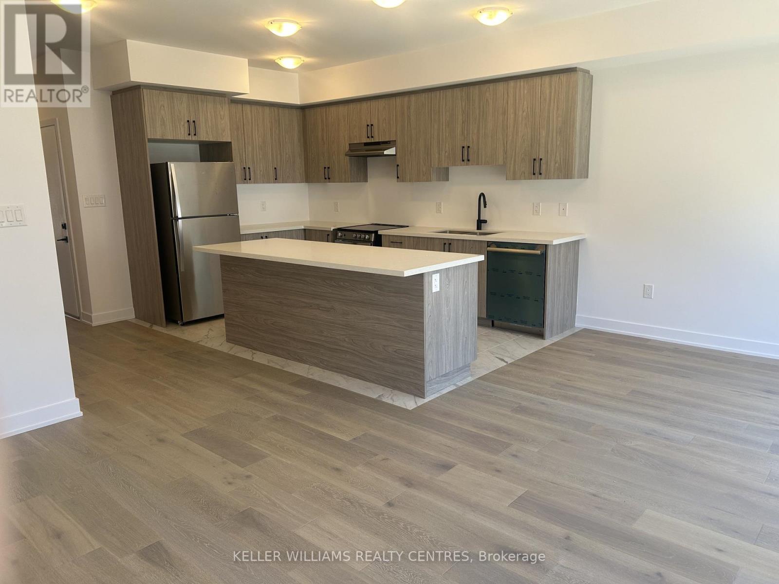 22 Mcaush Street, Barrie, Ontario  L9J 0V6 - Photo 6 - S13206708