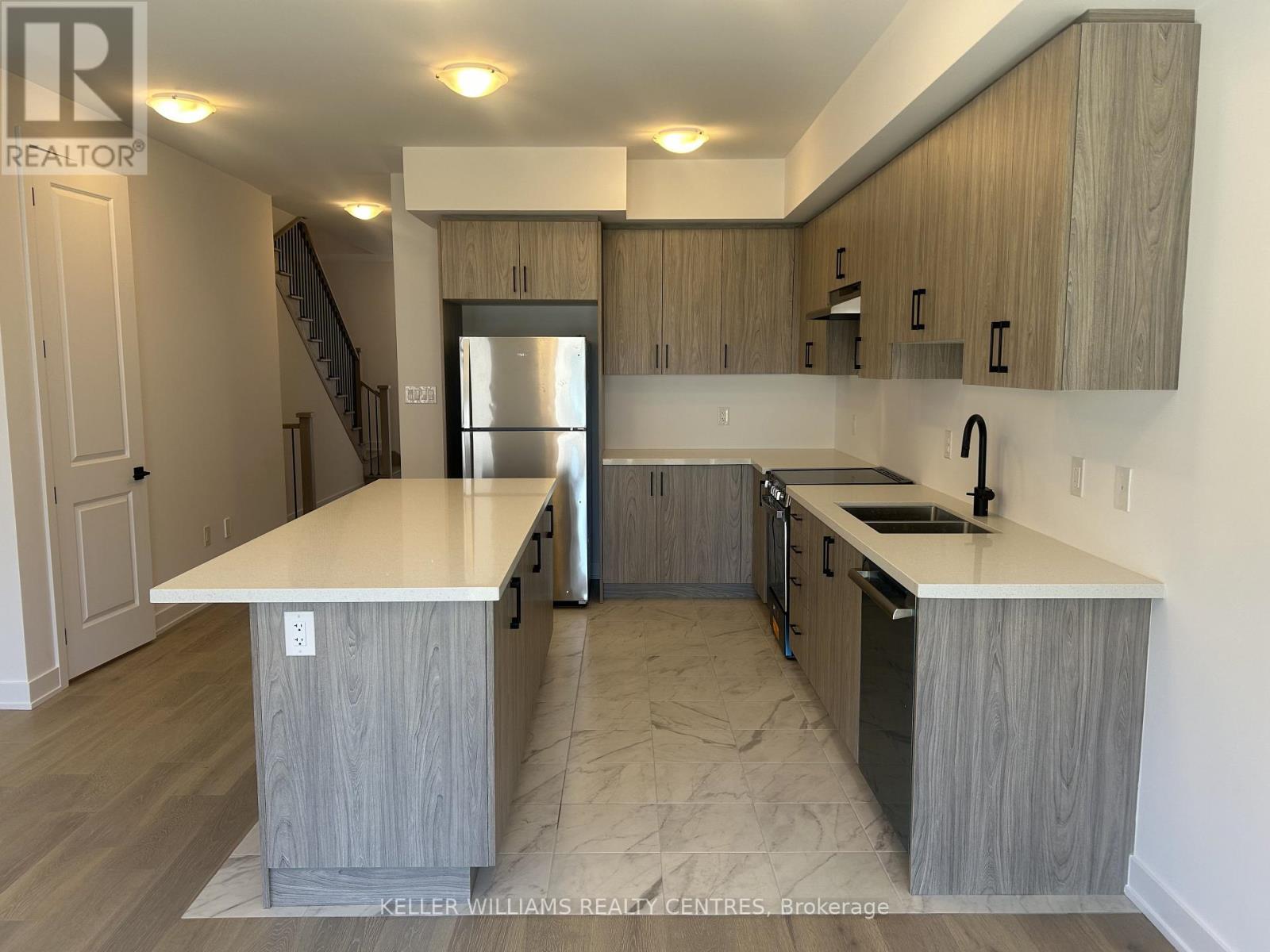 22 Mcaush Street, Barrie, Ontario  L9J 0V6 - Photo 8 - S13206708