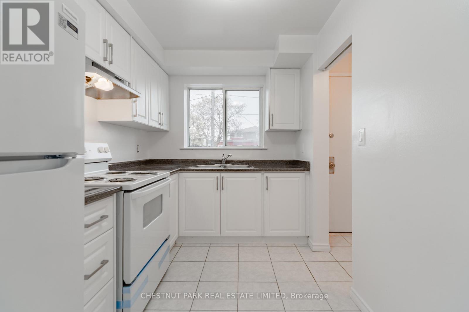 23 - 44 Romfield Drive, Toronto, Ontario  M3J 1K3 - Photo 4 - W13206592