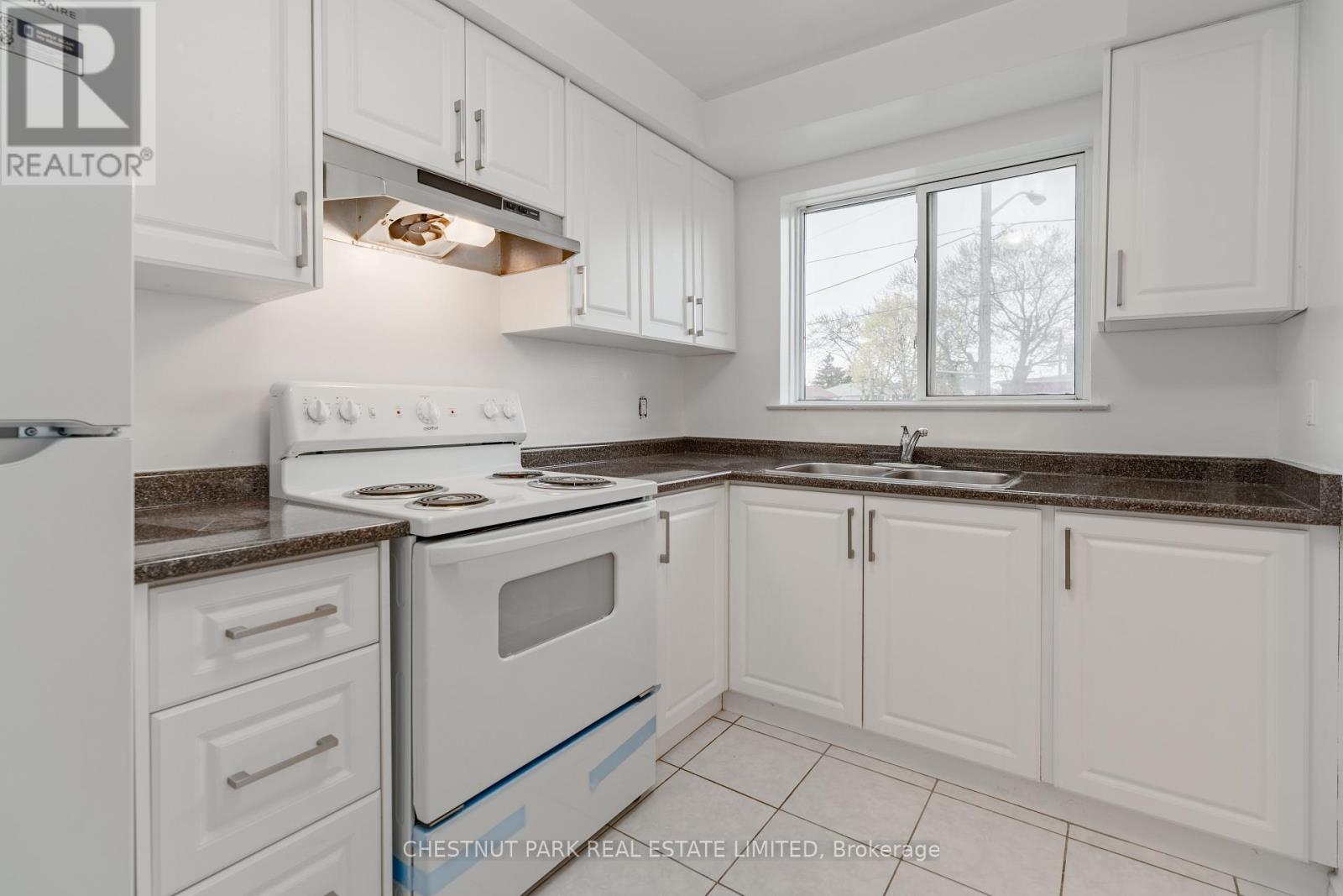 23 - 44 Romfield Drive, Toronto, Ontario  M3J 1K3 - Photo 5 - W13206592