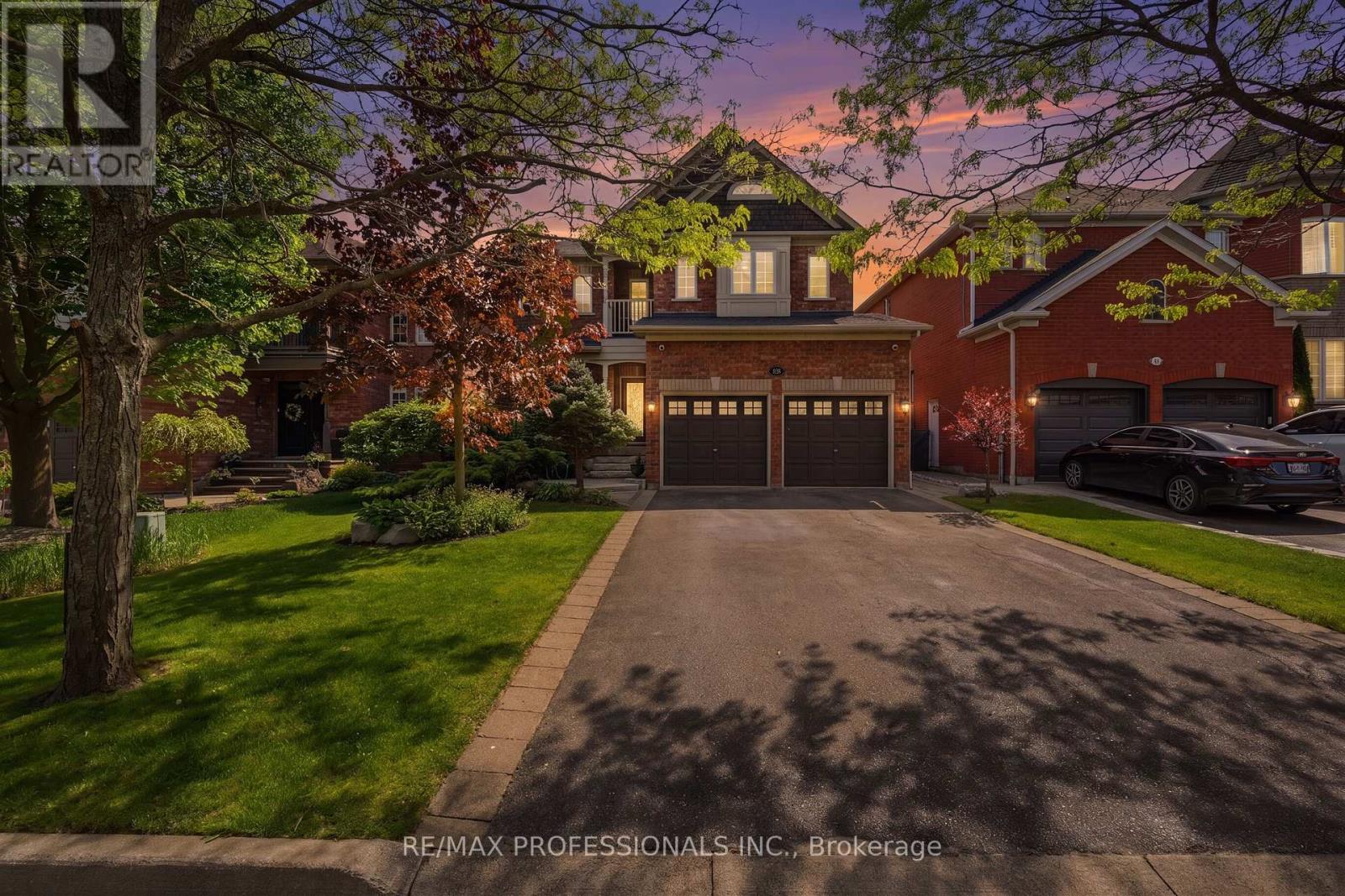 73 North Ridge Crescent, Halton Hills, Ontario  L7G 6E6 - Photo 2 - W13206622