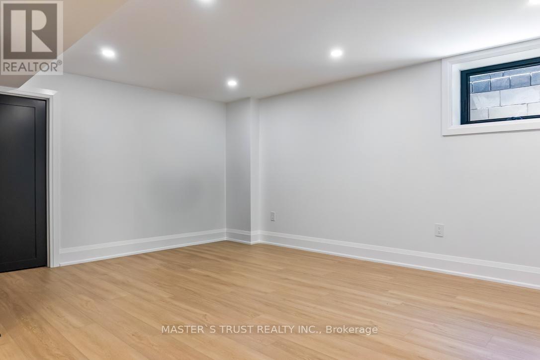 Unit 2 - 319 Beechfield Road, Oakville, Ontario  L6J 5H9 - Photo 29 - W13206624