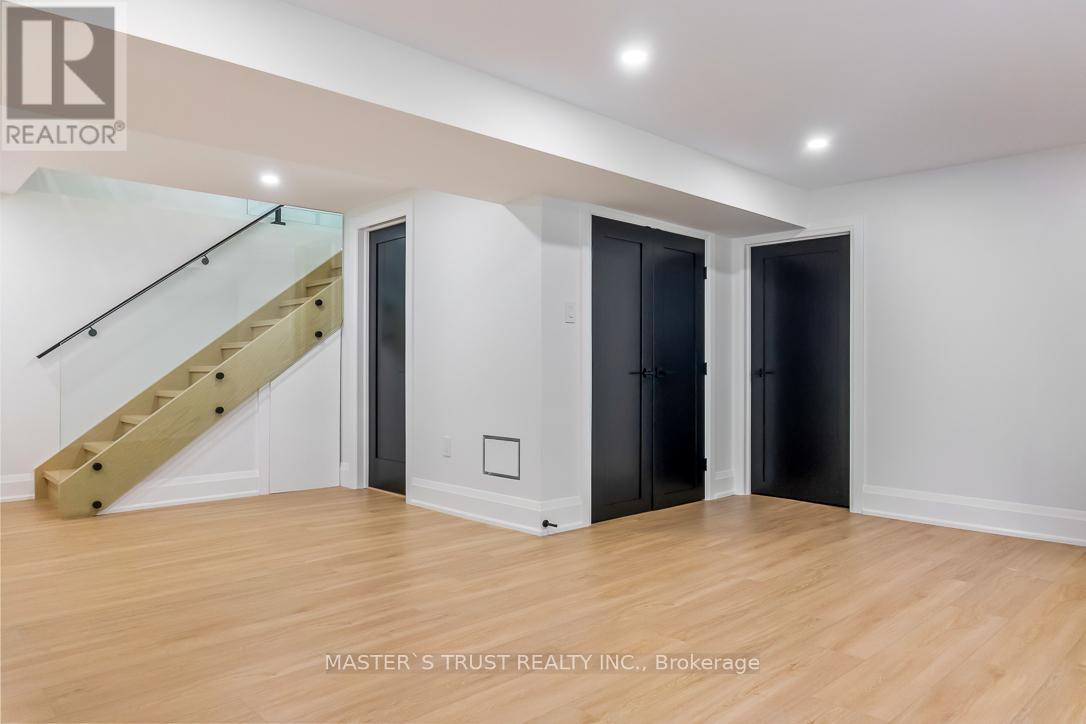 Unit 2 - 319 Beechfield Road, Oakville, Ontario  L6J 5H9 - Photo 30 - W13206624