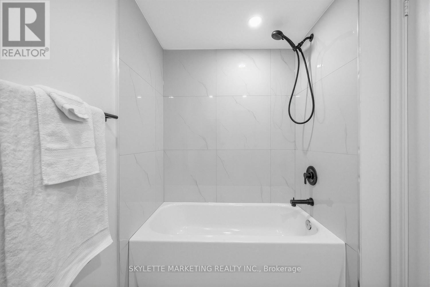 1902 - 5 Michael Power Place, Toronto, Ontario  M9A 0A3 - Photo 20 - W13206628