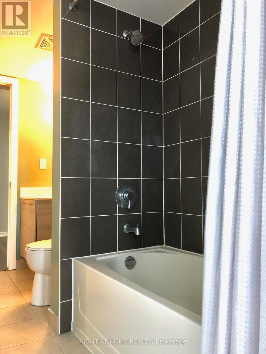1005 - 20 Joe Shuster Way, Toronto, Ontario  M6K 0A3 - Photo 6 - W13206632