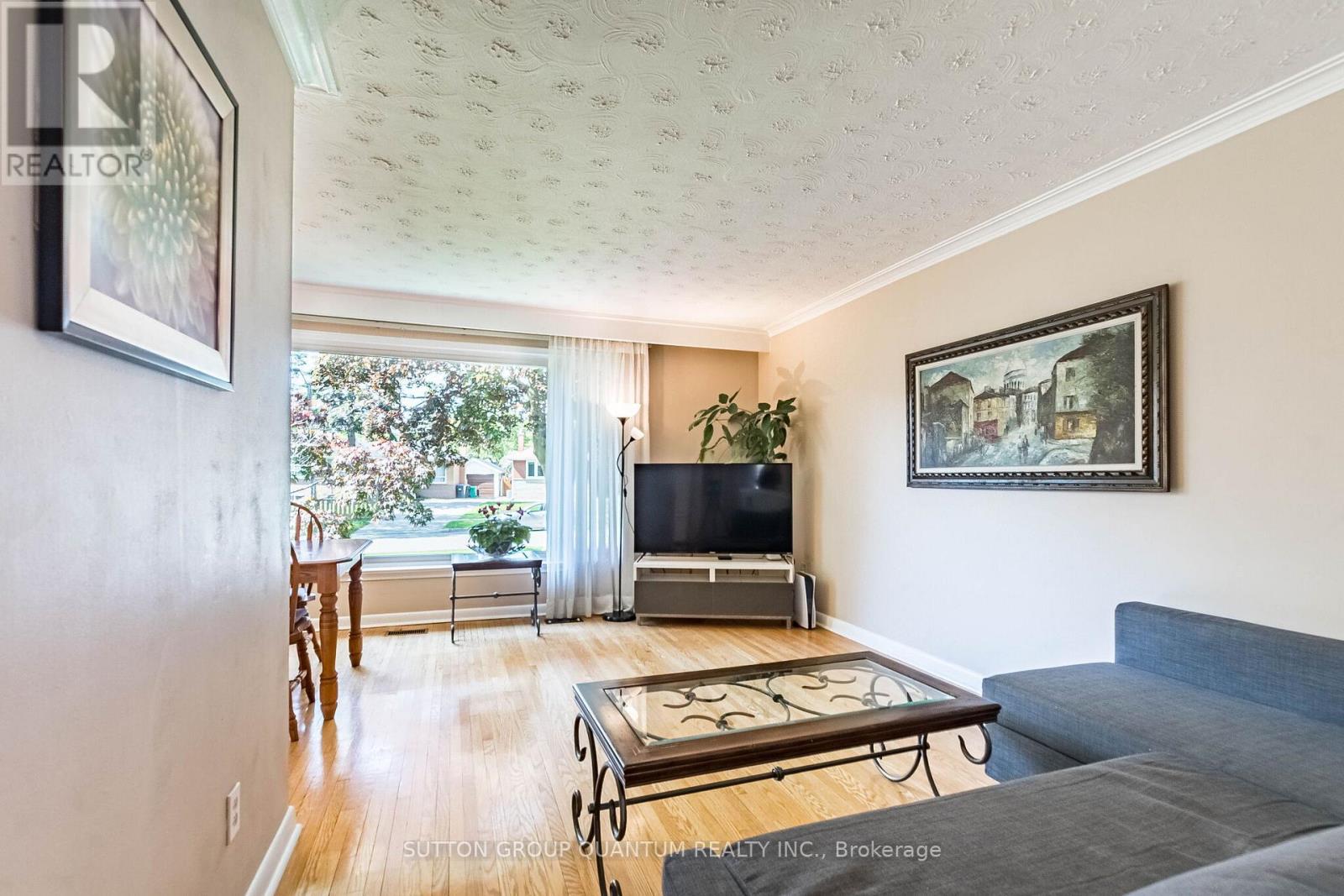 1293 Daimler Road, Mississauga, Ontario  L5J 3T3 - Photo 10 - W13206636