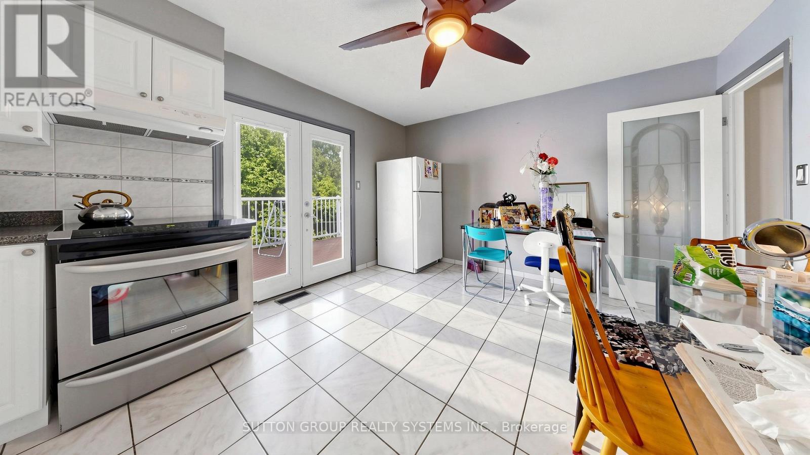 289d Bartlett Avenue, Toronto, Ontario  M6H 3G3 - Photo 16 - W13206658