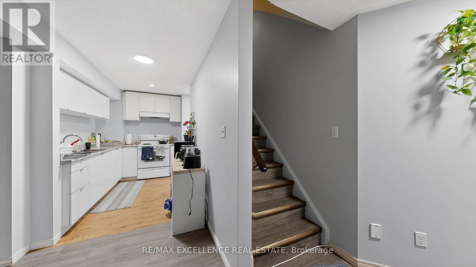 13 Lillian Crescent, Brampton, Ontario  L6R 3P9 - Photo 34 - W13206732