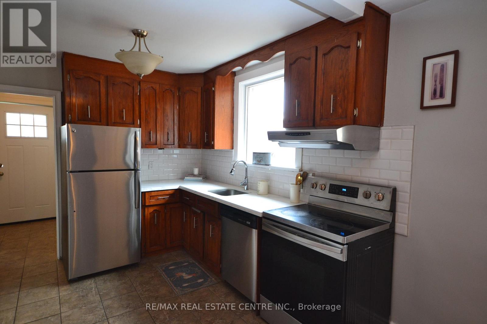 75 Cynthia Road, Toronto, Ontario  M6N 2P8 - Photo 13 - W13206750