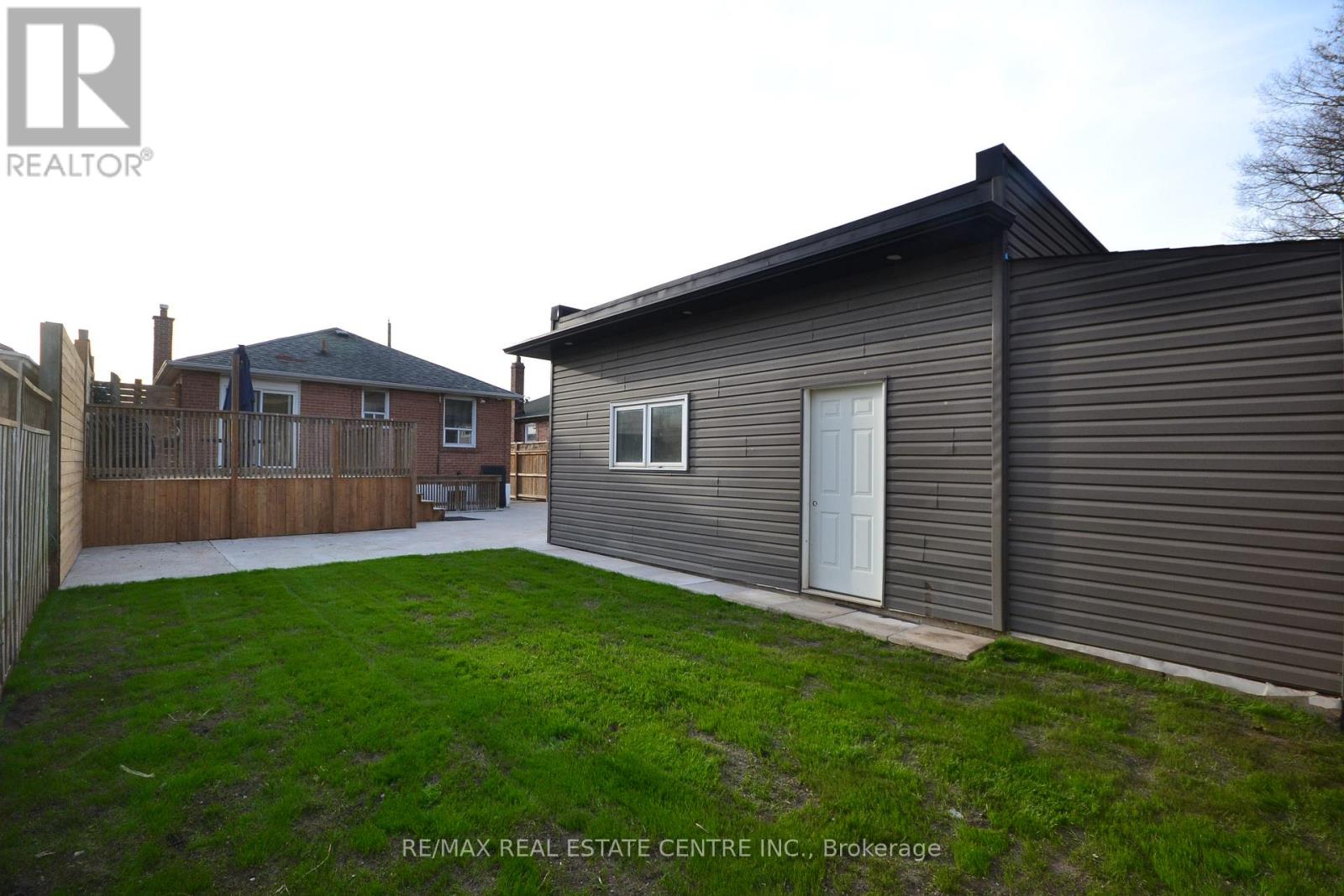 75 Cynthia Road, Toronto, Ontario  M6N 2P8 - Photo 39 - W13206750