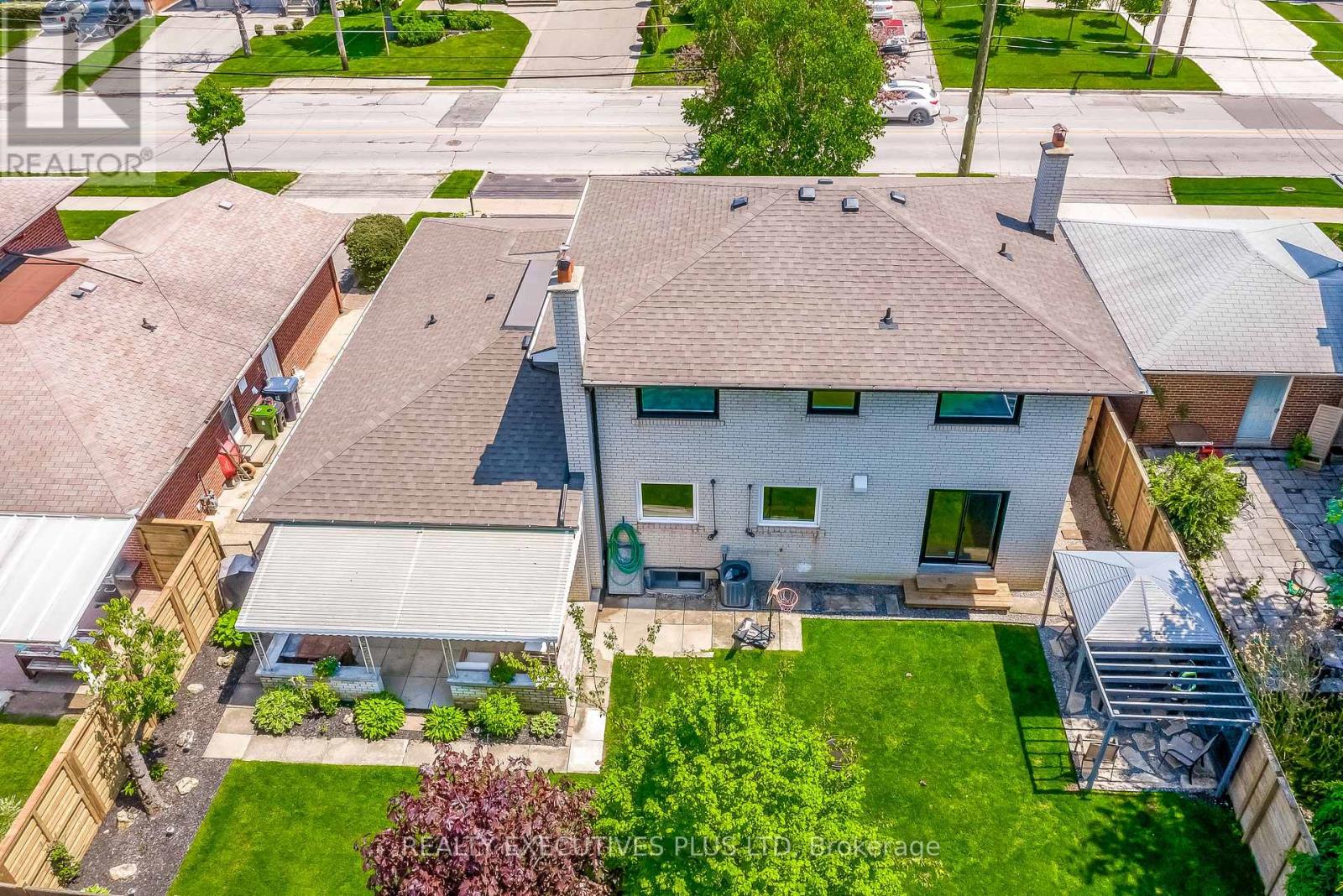 114 Neilson Drive, Toronto, Ontario  M9C 1W2 - Photo 40 - W13206758
