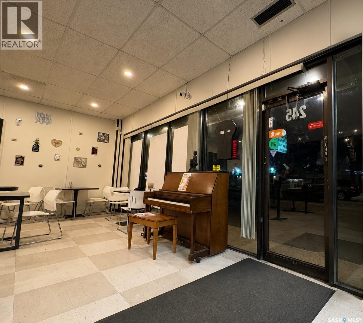 251 Albert Street, Regina, Saskatchewan  S4R 2N5 - Photo 3 - SK037268