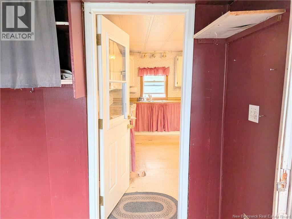 6 Crestview Court, Fredericton, New Brunswick E6B 6M6 - Photo 3 - NB140397