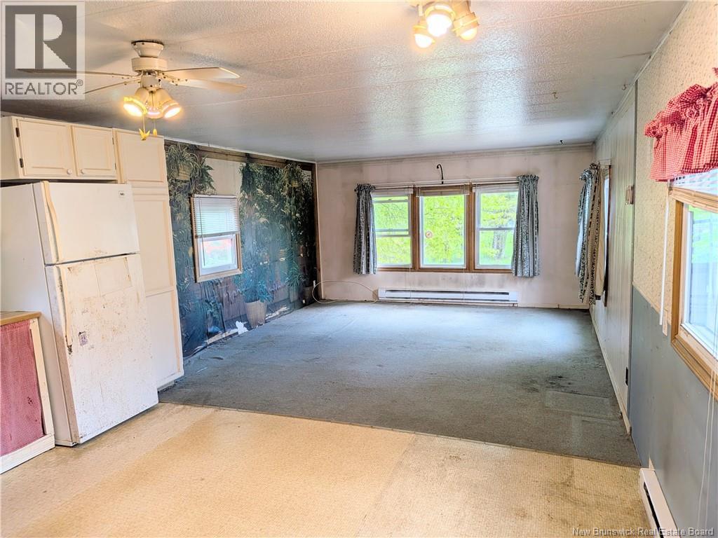 6 Crestview Court, Fredericton, New Brunswick E6B 6M6 - Photo 5 - NB140397
