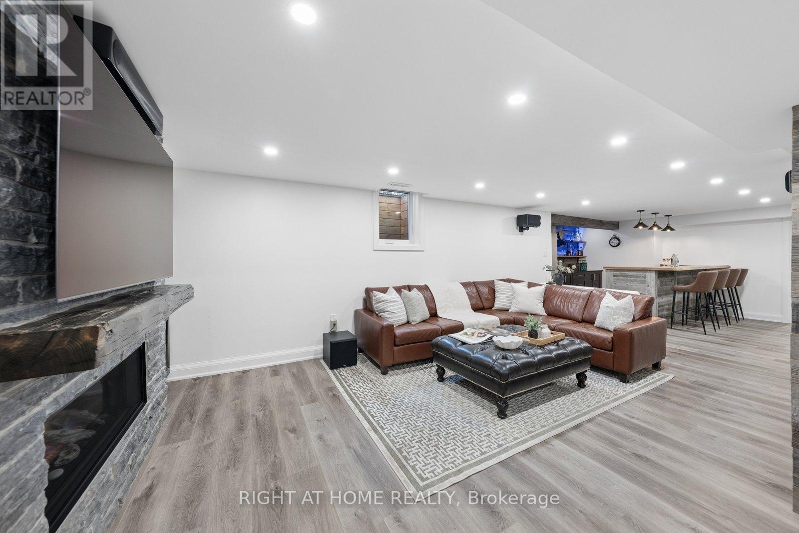 33 Wellington Heights Court, Aurora, Ontario  L4G 5C9 - Photo 30 - N13187866