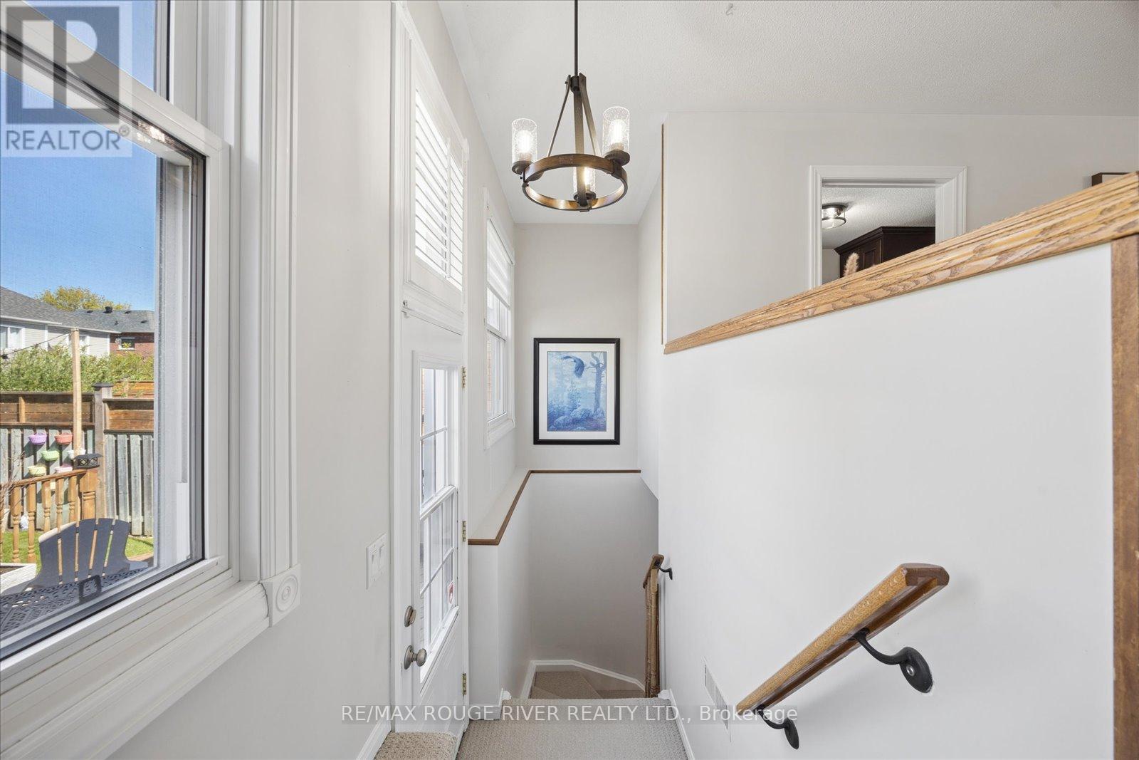 8 Rosemarie Crescent, Whitby, Ontario  L1M 1G6 - Photo 20 - E13206776