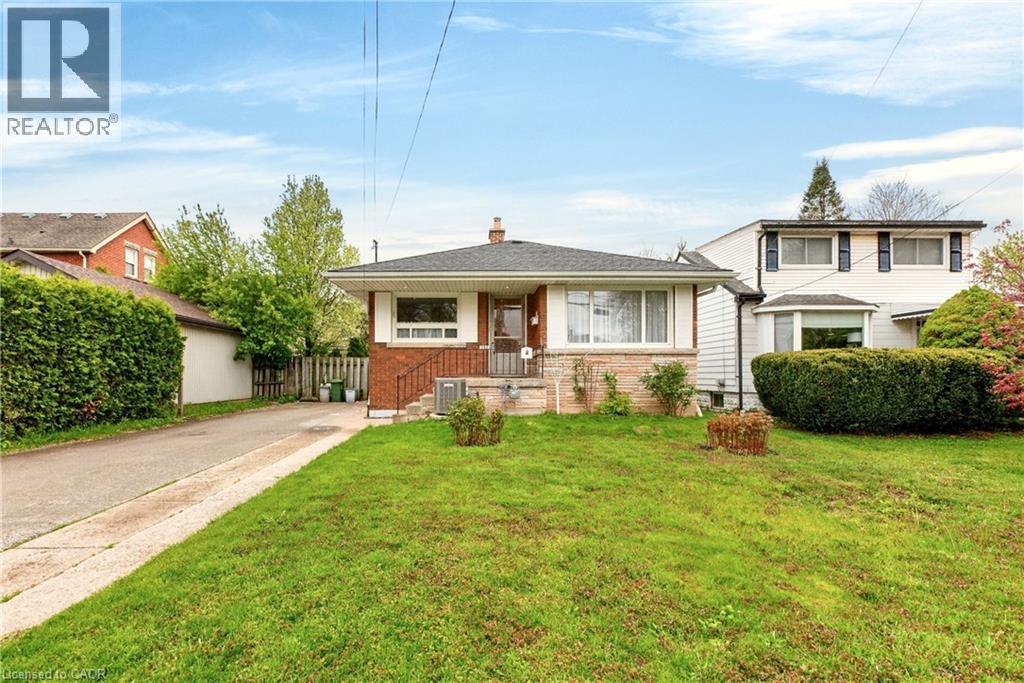 385 Mountain Crest Avenue, Hamilton, Ontario  L9C 1L6 - Photo 4 - 40833657