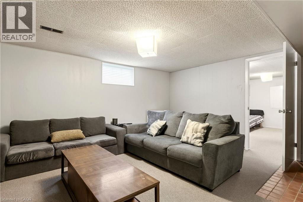 385 Mountain Crest Avenue, Hamilton, Ontario  L9C 1L6 - Photo 21 - 40833657
