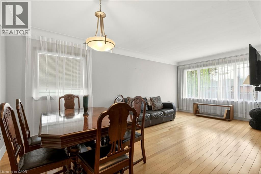 385 Mountain Crest Avenue, Hamilton, Ontario  L9C 1L6 - Photo 6 - 40833657