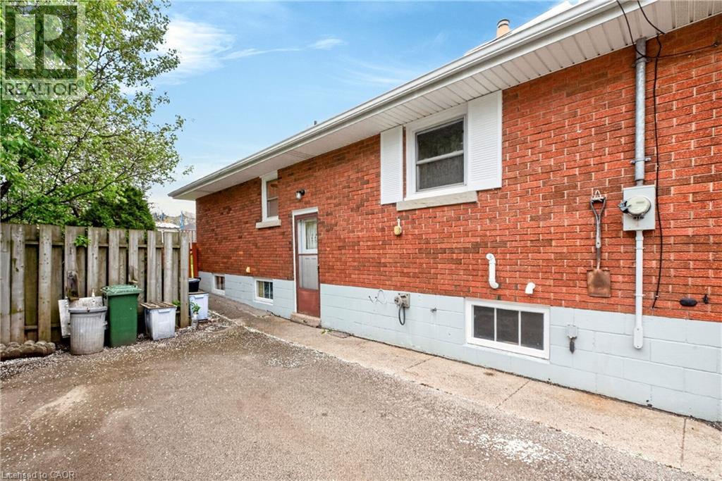 385 Mountain Crest Avenue, Hamilton, Ontario  L9C 1L6 - Photo 33 - 40833657