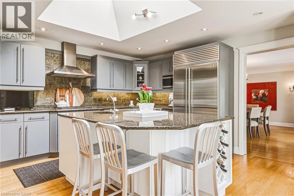 7 Colonial Crescent, Oakville, Ontario  L6J 4K8 - Photo 19 - 40833953