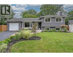 406 OAKWOOD Drive, Burlington, Ontario
