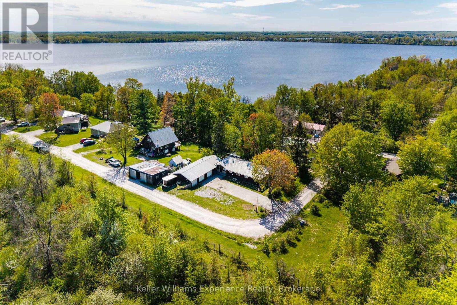 8 ROBINS LANE, Kawartha Lakes, Ontario