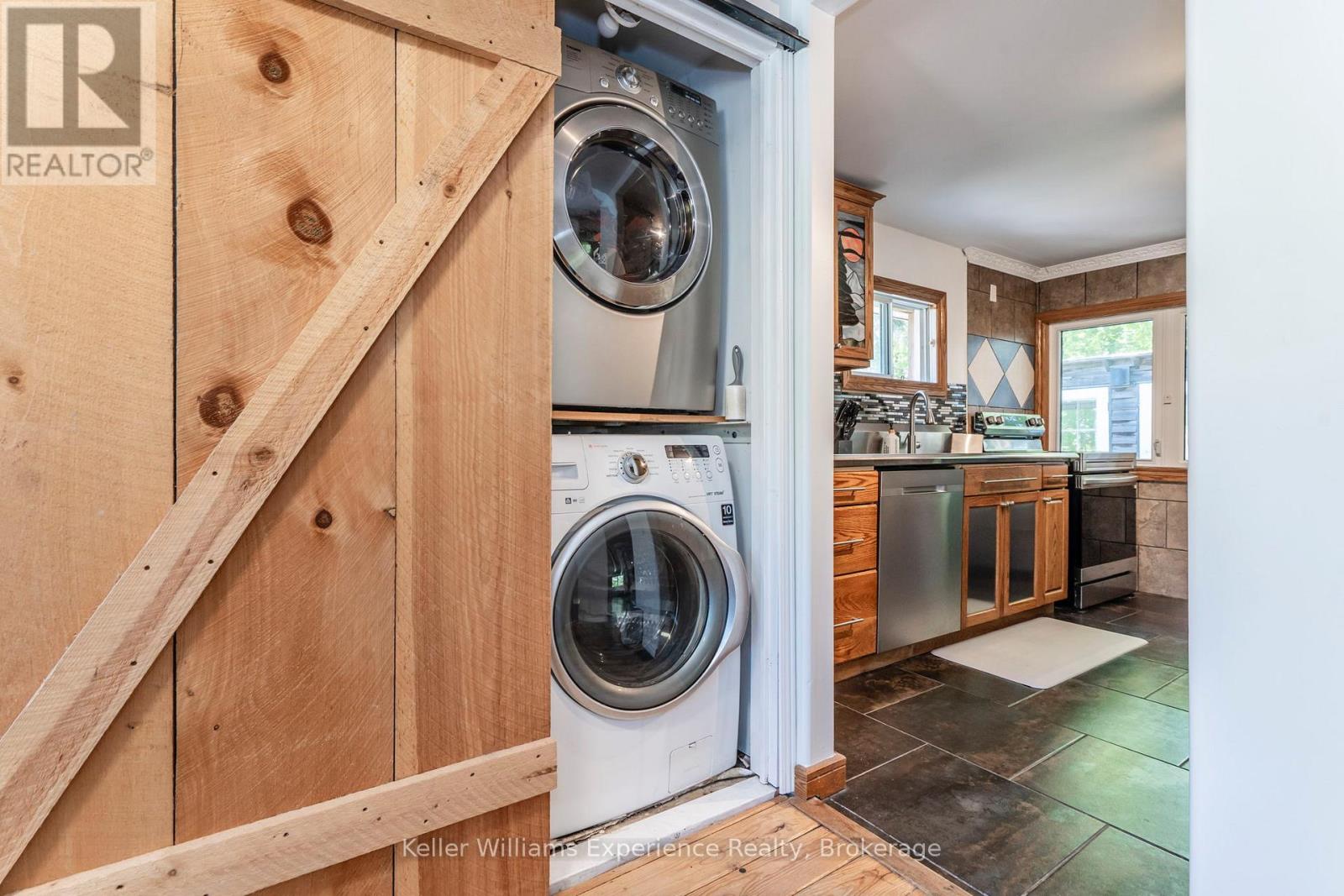 8 Robins Lane, Kawartha Lakes (Carden), Ontario  L0K 1W0 - Photo 12 - X13206826