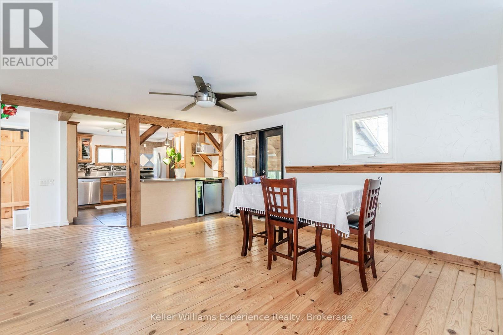 8 Robins Lane, Kawartha Lakes (Carden), Ontario  L0K 1W0 - Photo 13 - X13206826