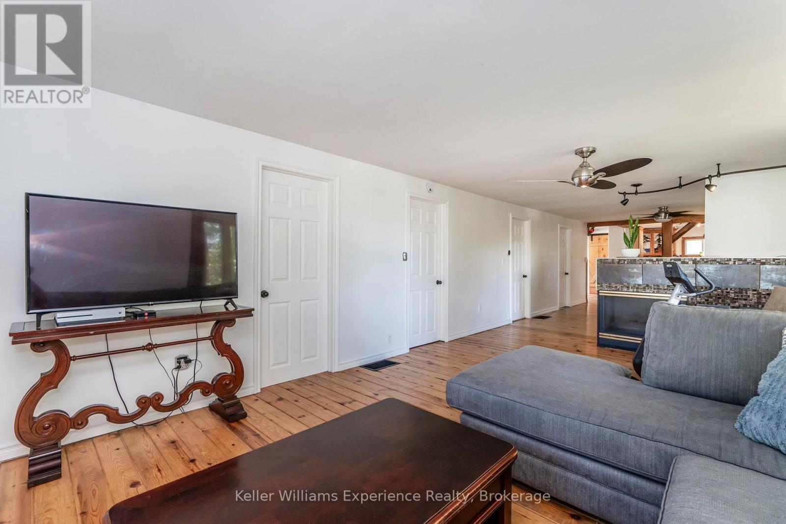8 Robins Lane, Kawartha Lakes (Carden), Ontario  L0K 1W0 - Photo 19 - X13206826