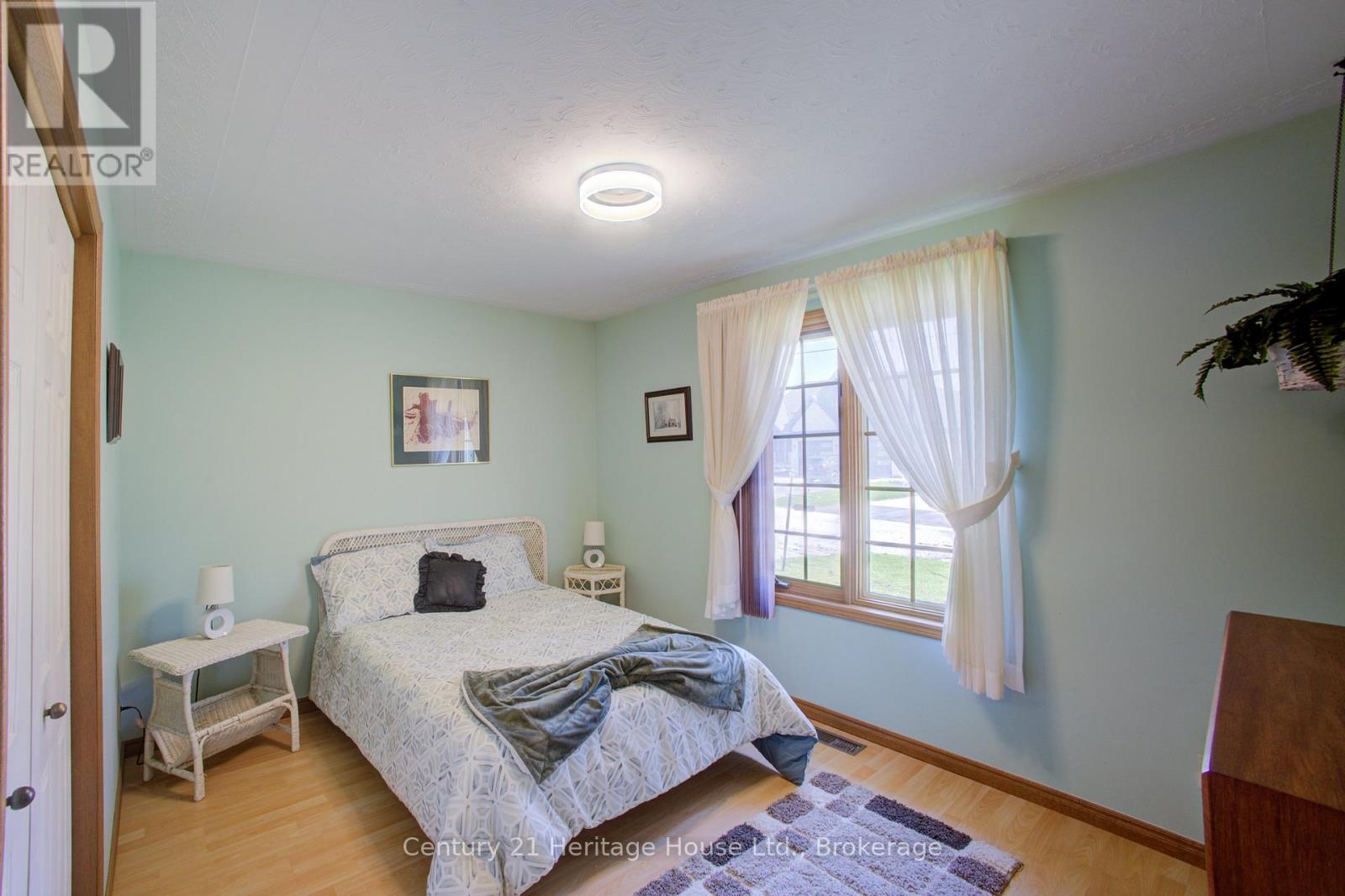 320 Arthur Street, West Grey, Ontario  N0G 1R0 - Photo 25 - X13206828